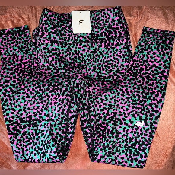 Fabletics Pants - 🎉HOST PICK TOGETHER WE POSH🎉NWT Fabletics Anywhere High Waisted Leggings (XS4)